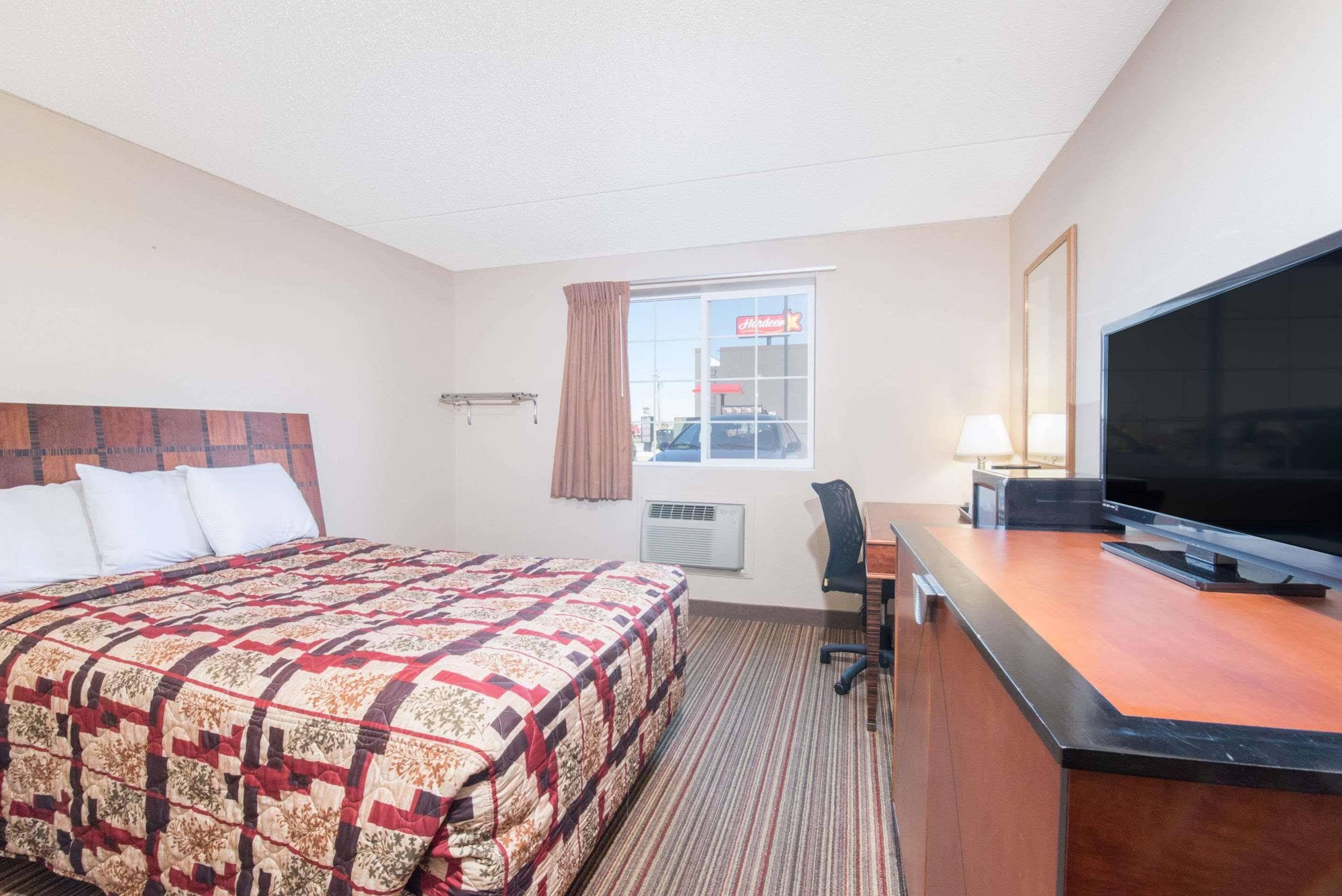 Knights Inn And Suites - גרנד פורקס מראה חיצוני תמונה