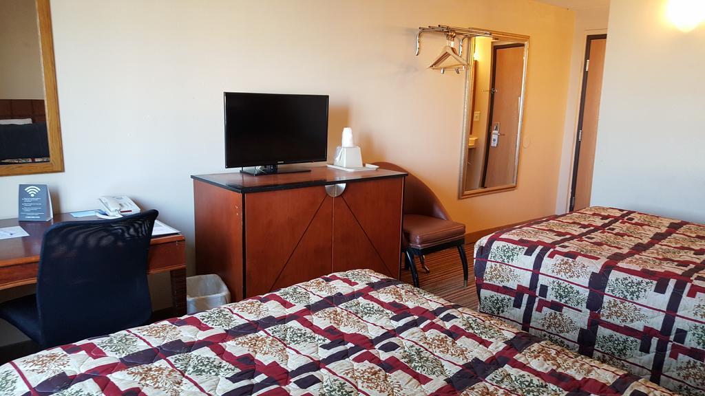 Knights Inn And Suites - גרנד פורקס מראה חיצוני תמונה