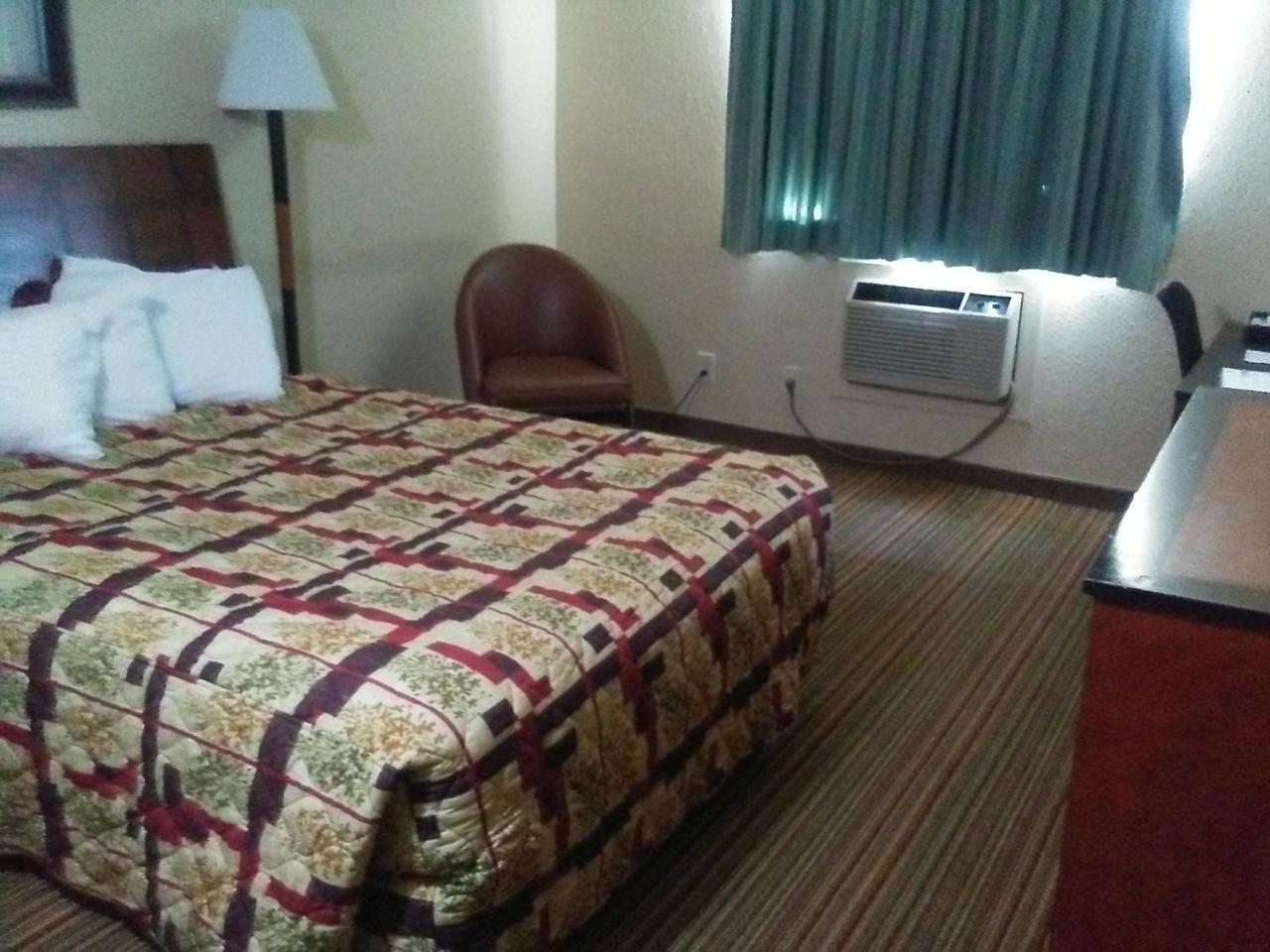 Knights Inn And Suites - גרנד פורקס מראה חיצוני תמונה