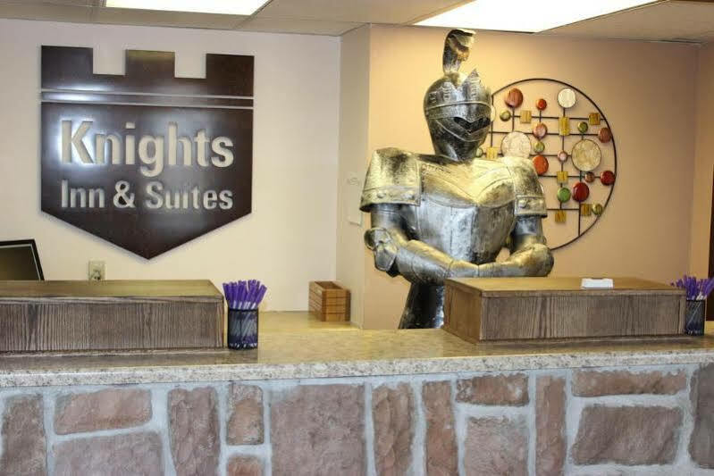 Knights Inn And Suites - גרנד פורקס מראה חיצוני תמונה